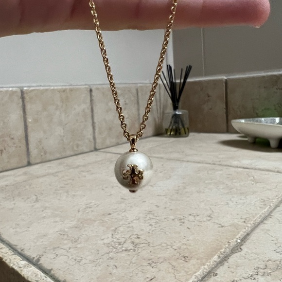 Tory Burch pearl pendant necklace